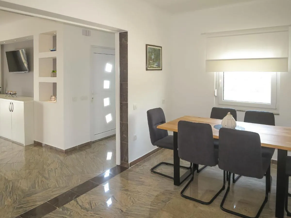 Apartment Andrijana - Srd401 By Interhome Maslenica